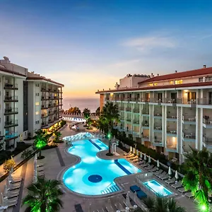 Ramada & By Wyndham 4*, Kusadası Türkei